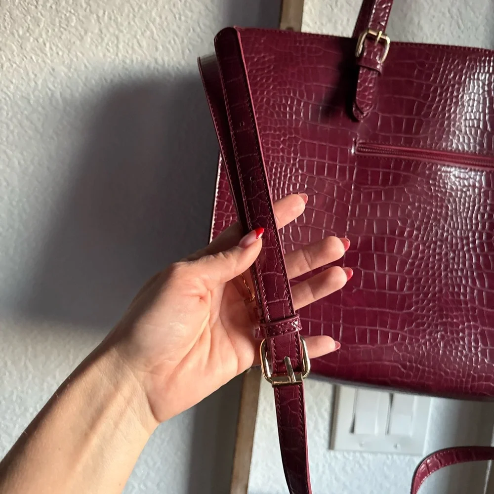 LOVEVOOK Burgundy Croc Laptop PU Bag
